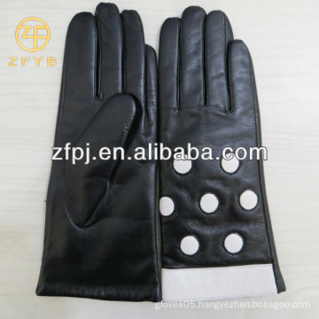 Fashionable women New Design Leather hand Gloves made of Lambskin